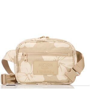 NWT Aloha Collection Hip Pack in Hana Hou
